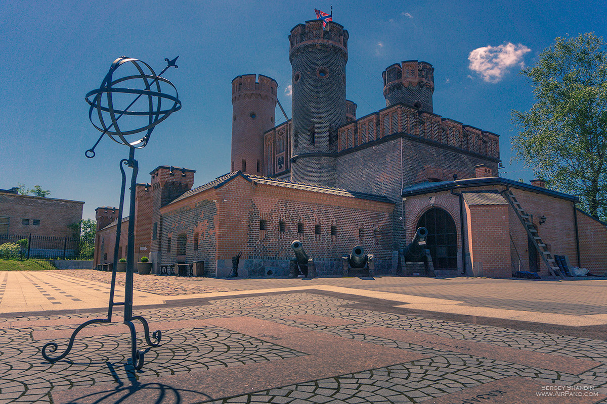 Kaliningrad (Калининград, Königsberg)